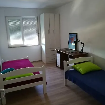 Apartamento Tonika *